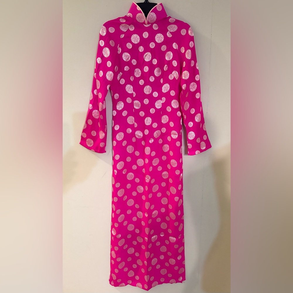 Traditional Vietnamese Áo Dài, Pink and Silver, Vintage, Size XS/S - Picture 2 of 11